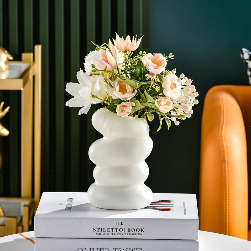 White Spiral Vase – Nordic Aesthetic Table Decor