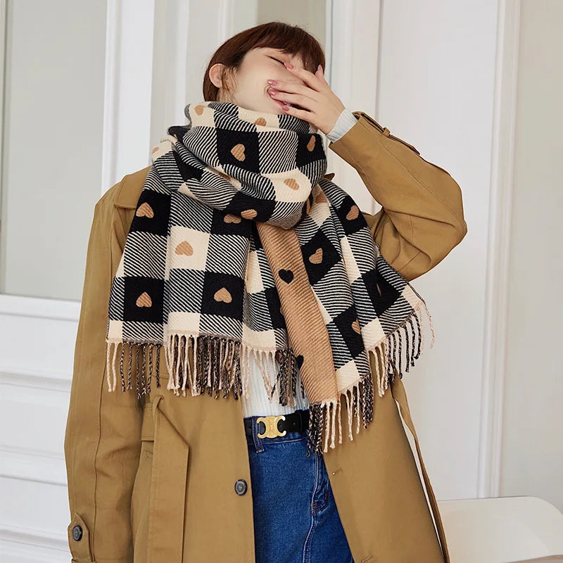 1 Piece of Women's Autumn and Winter Heart-Shaped Scarf, Women's Plaid Comfortable Scarf, Thick Large Blanket Shawl Scarf