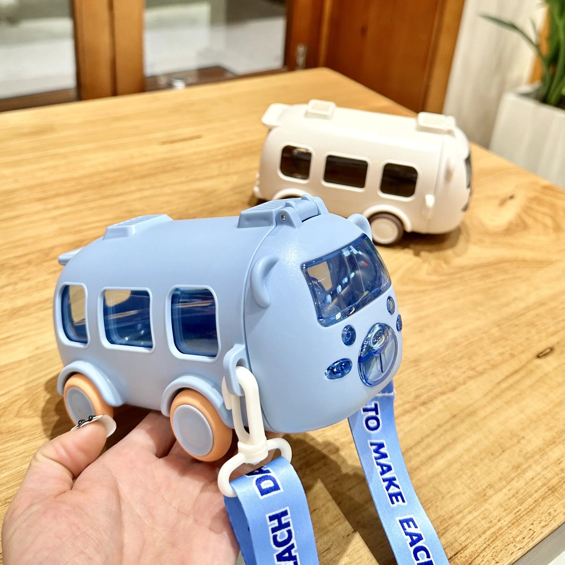 LUSQI 0.5L Cute Toy Car Cup With Straw Indoor And Outdoor Water Bottle Large Capacity Plastic Mug For Summer Drinkware BPA Free