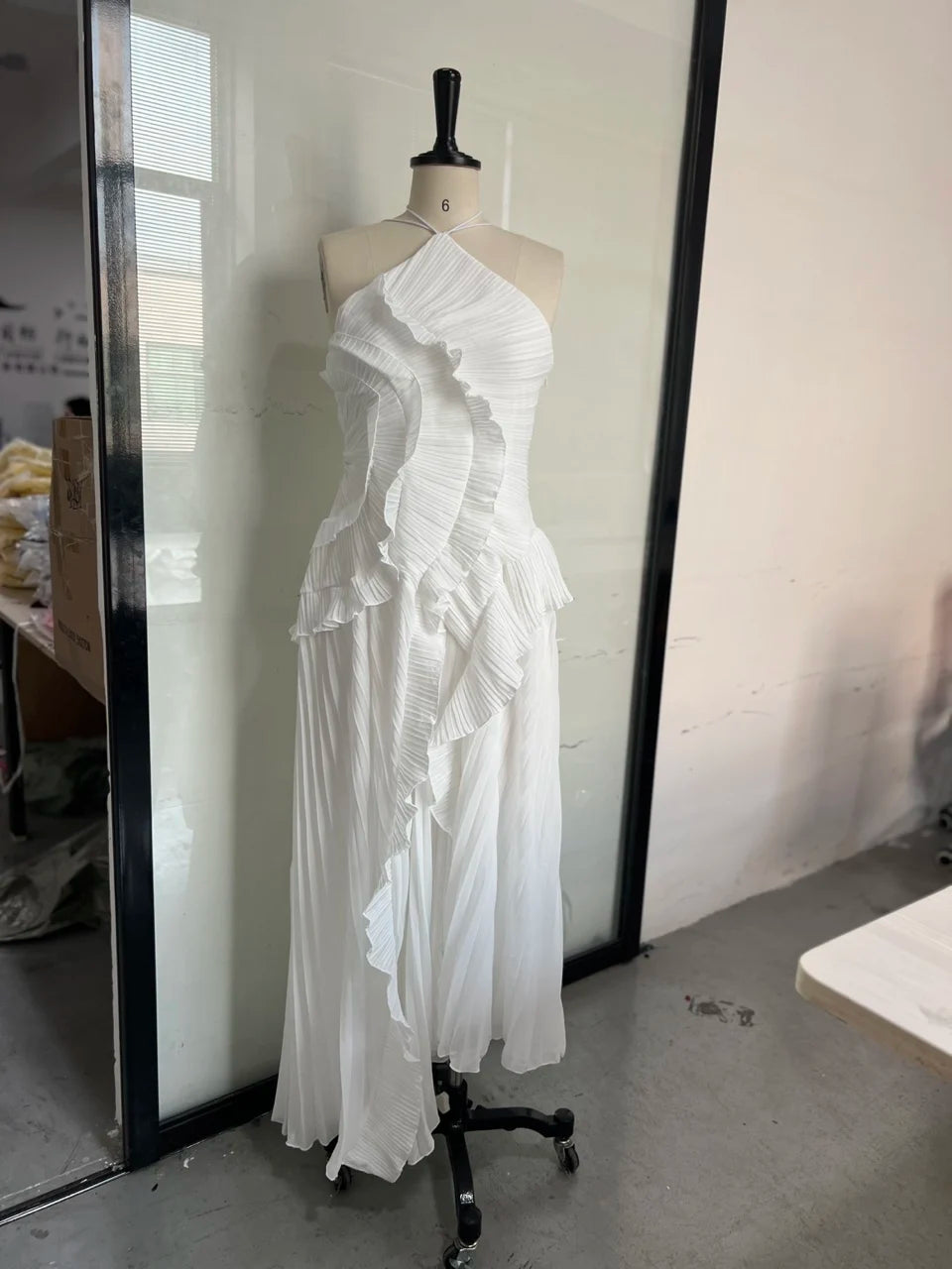 Elegant Halter A-Line Chiffon Prom Gown